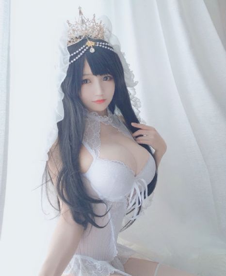 不扣钮的女孩