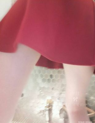春潮浪漫海棠红